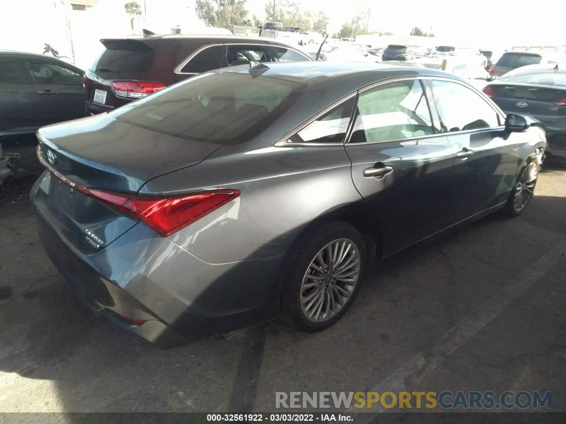 4 Photograph of a damaged car 4T1DA1AB9MU009651 TOYOTA AVALON 2021