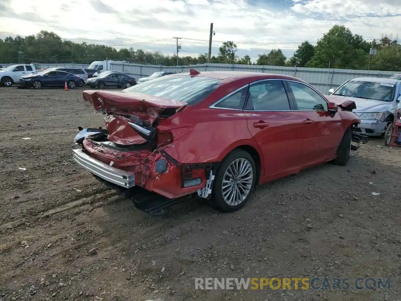 4 Photograph of a damaged car 4T1DA1ABXMU004779 TOYOTA AVALON 2021