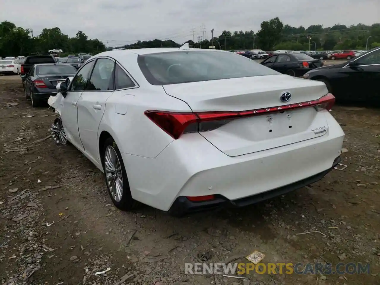 3 Photograph of a damaged car 4T1DA1ABXMU006936 TOYOTA AVALON 2021