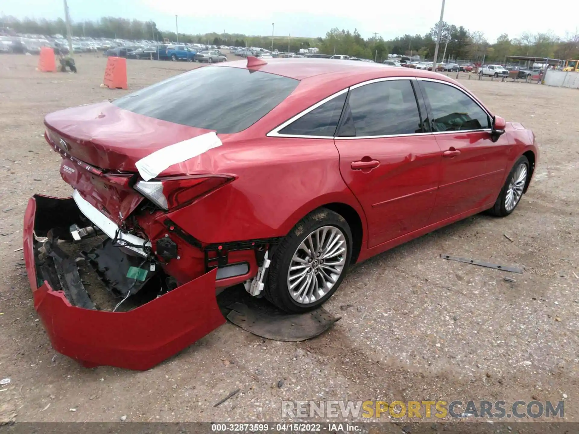 4 Photograph of a damaged car 4T1DZ1FB0MU062126 TOYOTA AVALON 2021