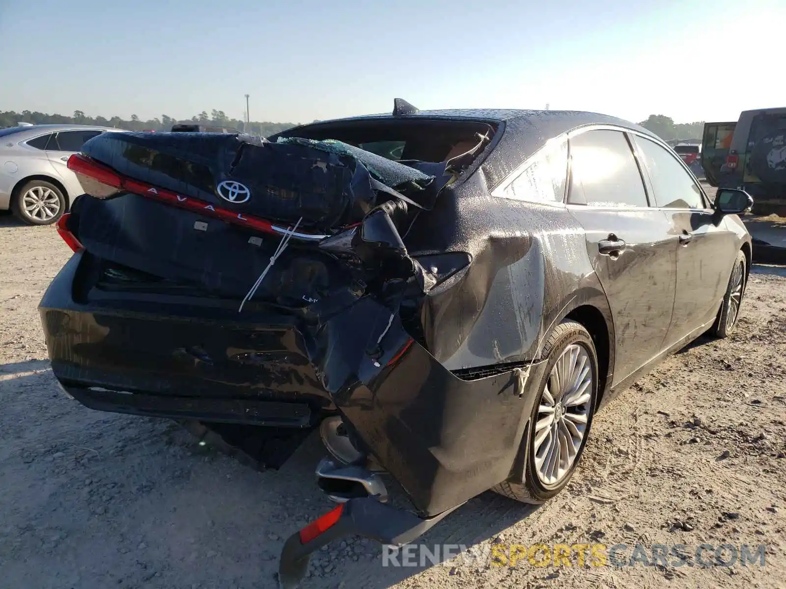 4 Photograph of a damaged car 4T1DZ1FB7MU058283 TOYOTA AVALON 2021