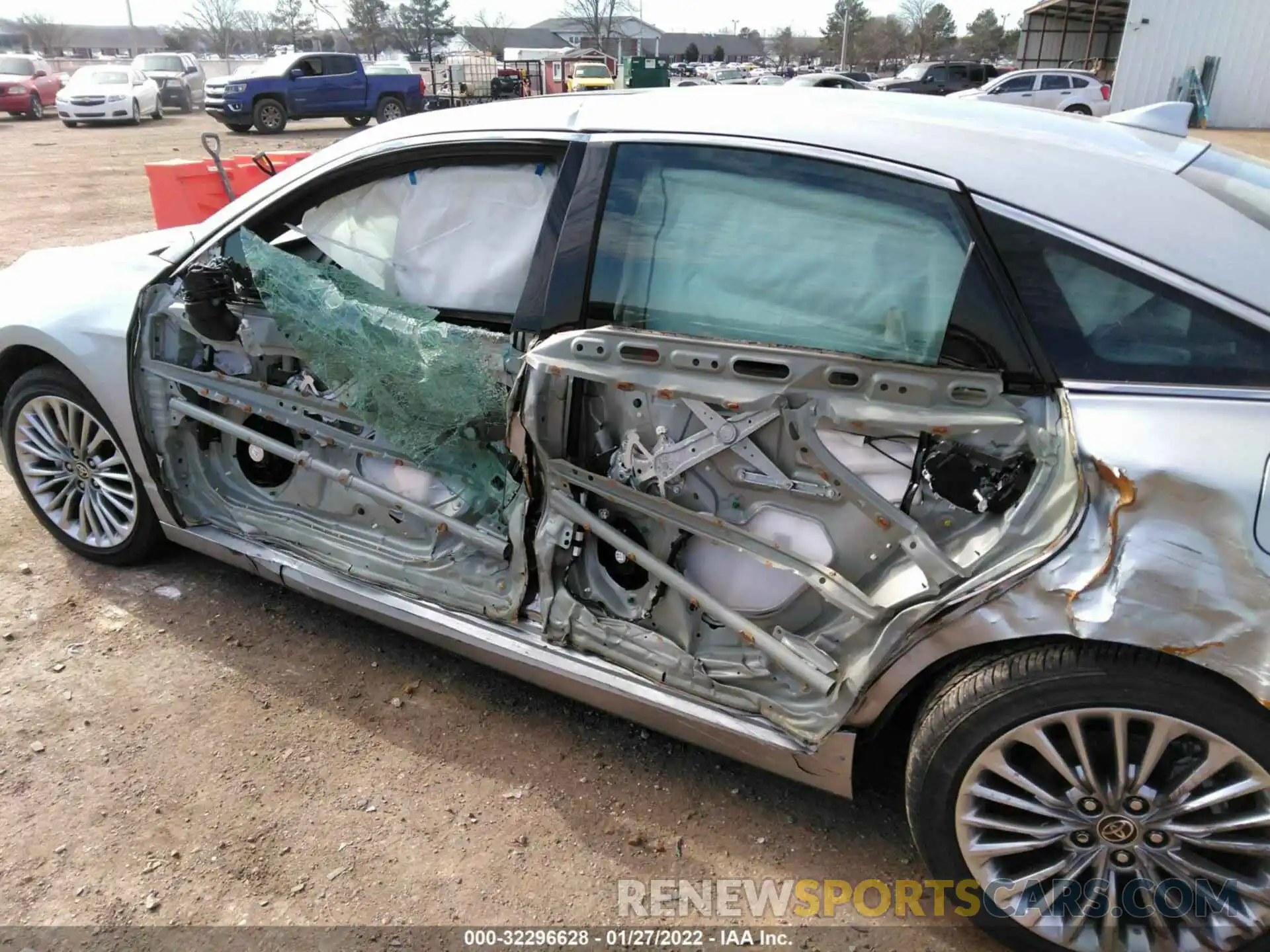 6 Photograph of a damaged car 4T1DZ1FB9MU070404 TOYOTA AVALON 2021