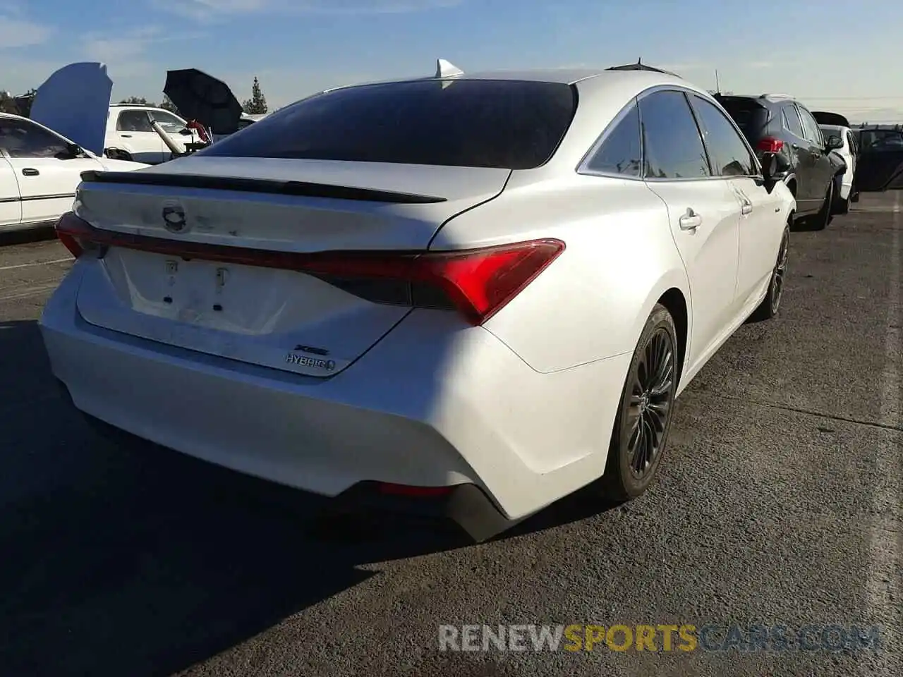 4 Photograph of a damaged car 4T1EA1AB0MU006691 TOYOTA AVALON 2021