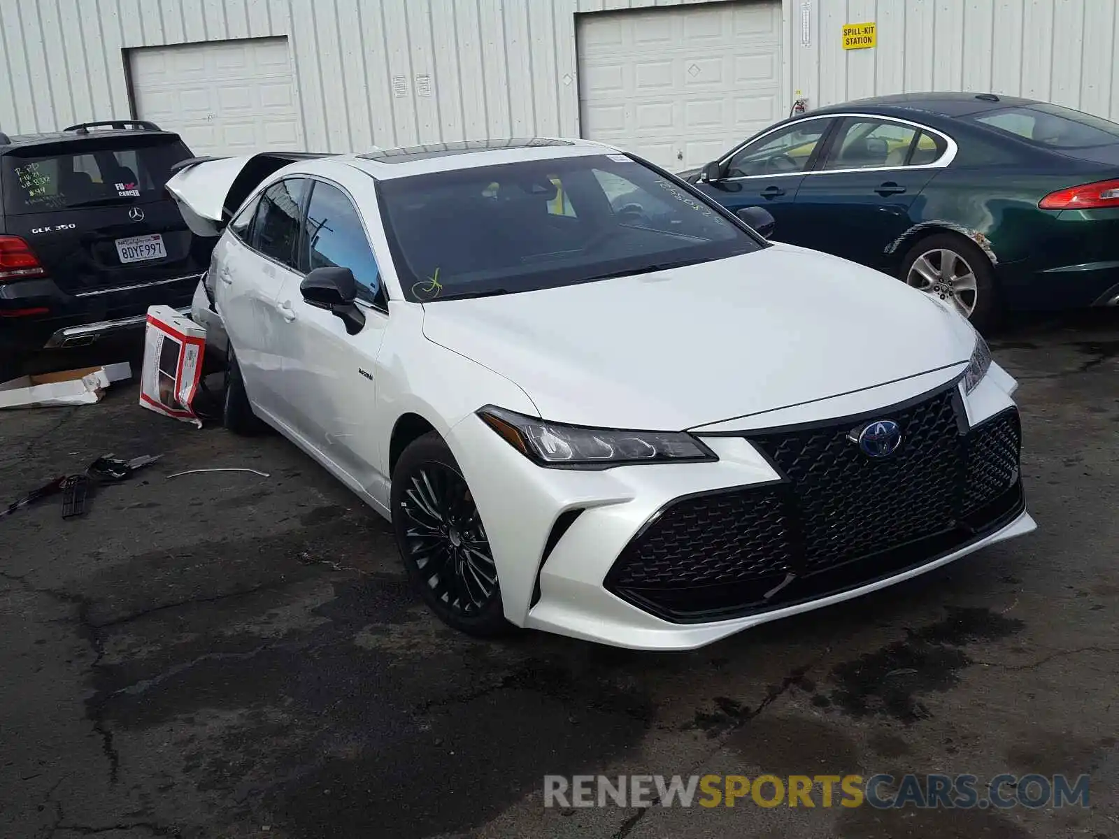 1 Photograph of a damaged car 4T1EA1AB4MU005110 TOYOTA AVALON 2021