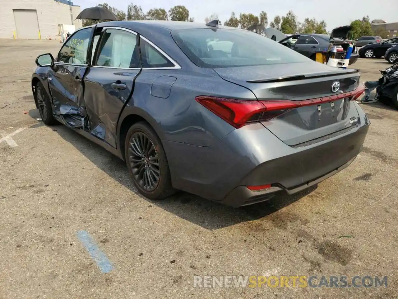 3 Photograph of a damaged car 4T1EA1AB5MU006427 TOYOTA AVALON 2021