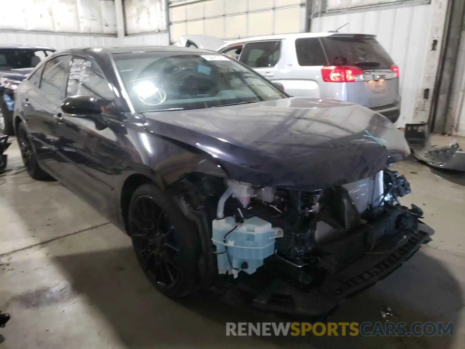 1 Photograph of a damaged car 4T1EA1AB6MU001723 TOYOTA AVALON 2021