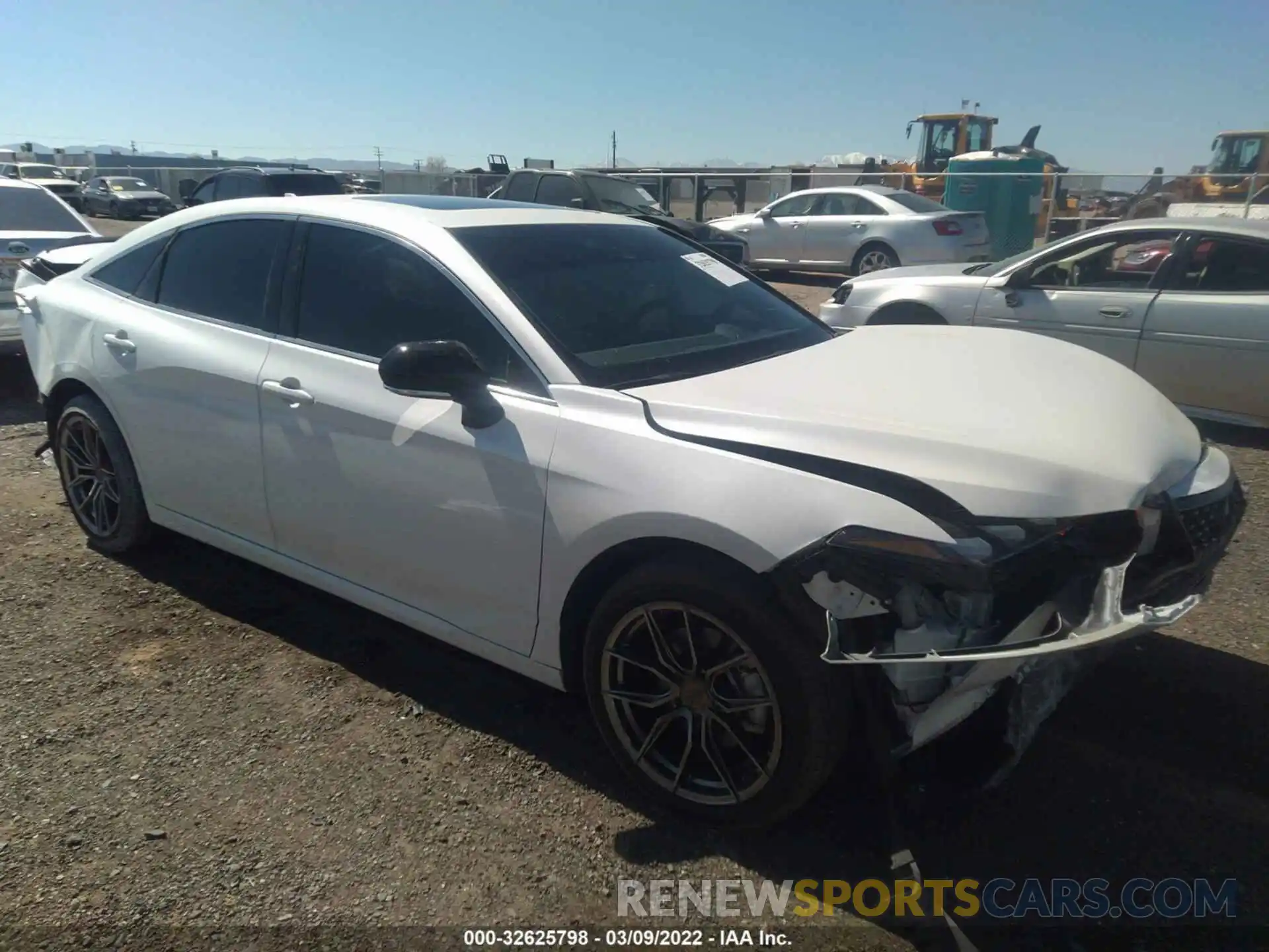 1 Photograph of a damaged car 4T1EA1AB9MU001196 TOYOTA AVALON 2021