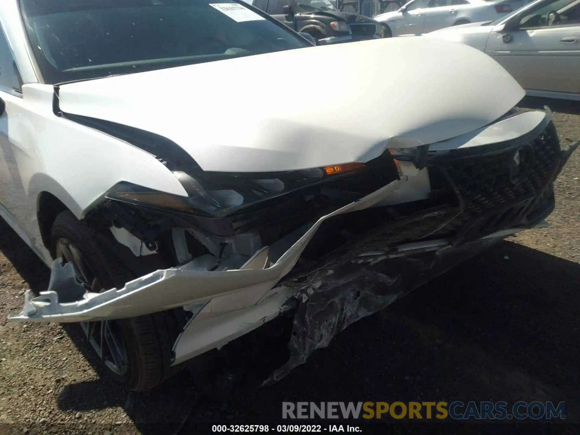 6 Photograph of a damaged car 4T1EA1AB9MU001196 TOYOTA AVALON 2021