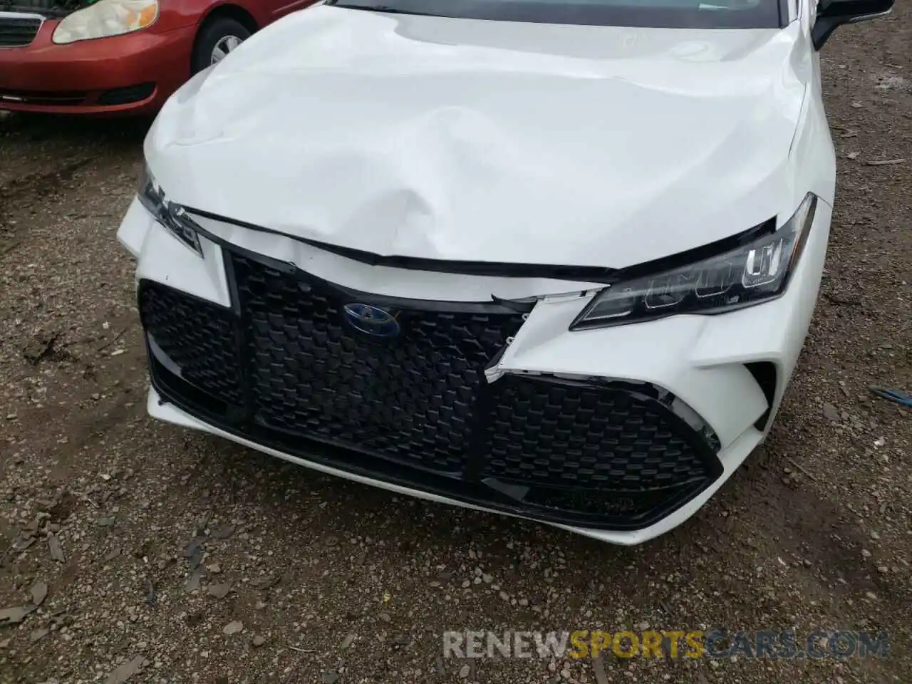 9 Photograph of a damaged car 4T1EA1ABXMU003037 TOYOTA AVALON 2021