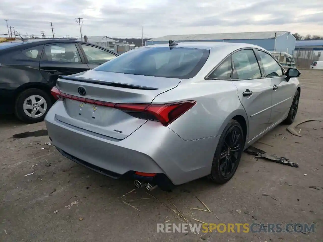 4 Photograph of a damaged car 4T1EZ1FB4MU060688 TOYOTA AVALON 2021