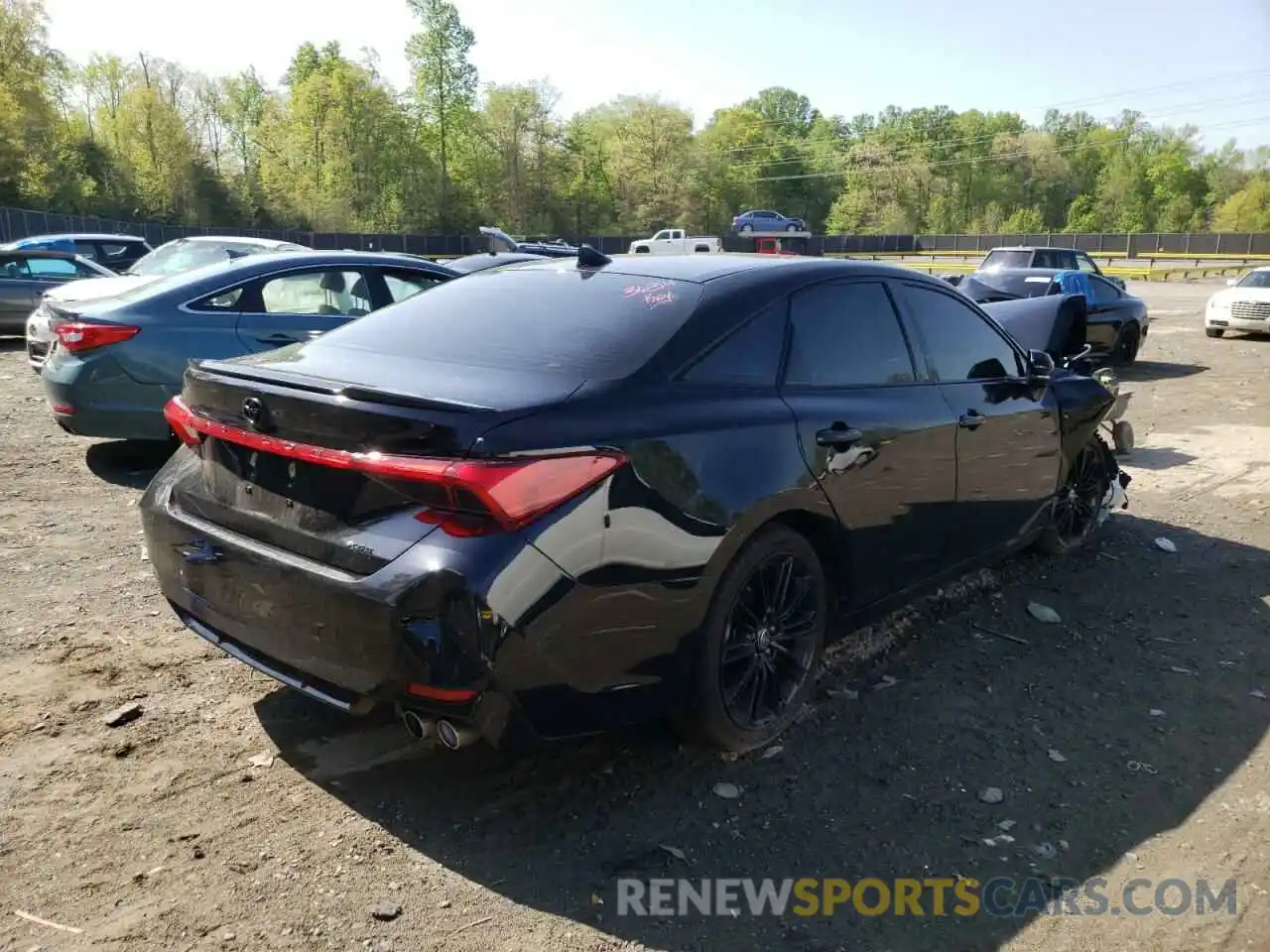 4 Photograph of a damaged car 4T1EZ1FB6MU070042 TOYOTA AVALON 2021