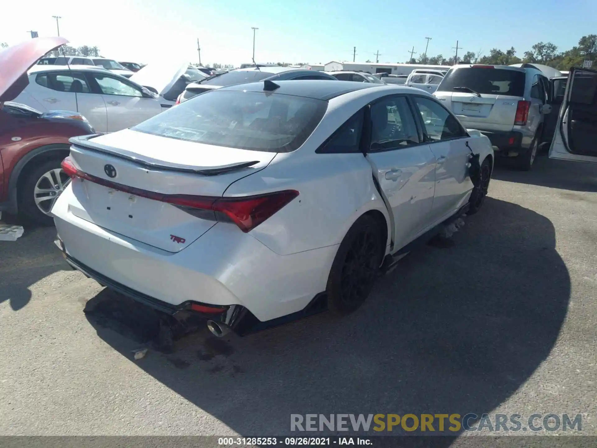 4 Photograph of a damaged car 4T1FZ1FB0MU064144 TOYOTA AVALON 2021