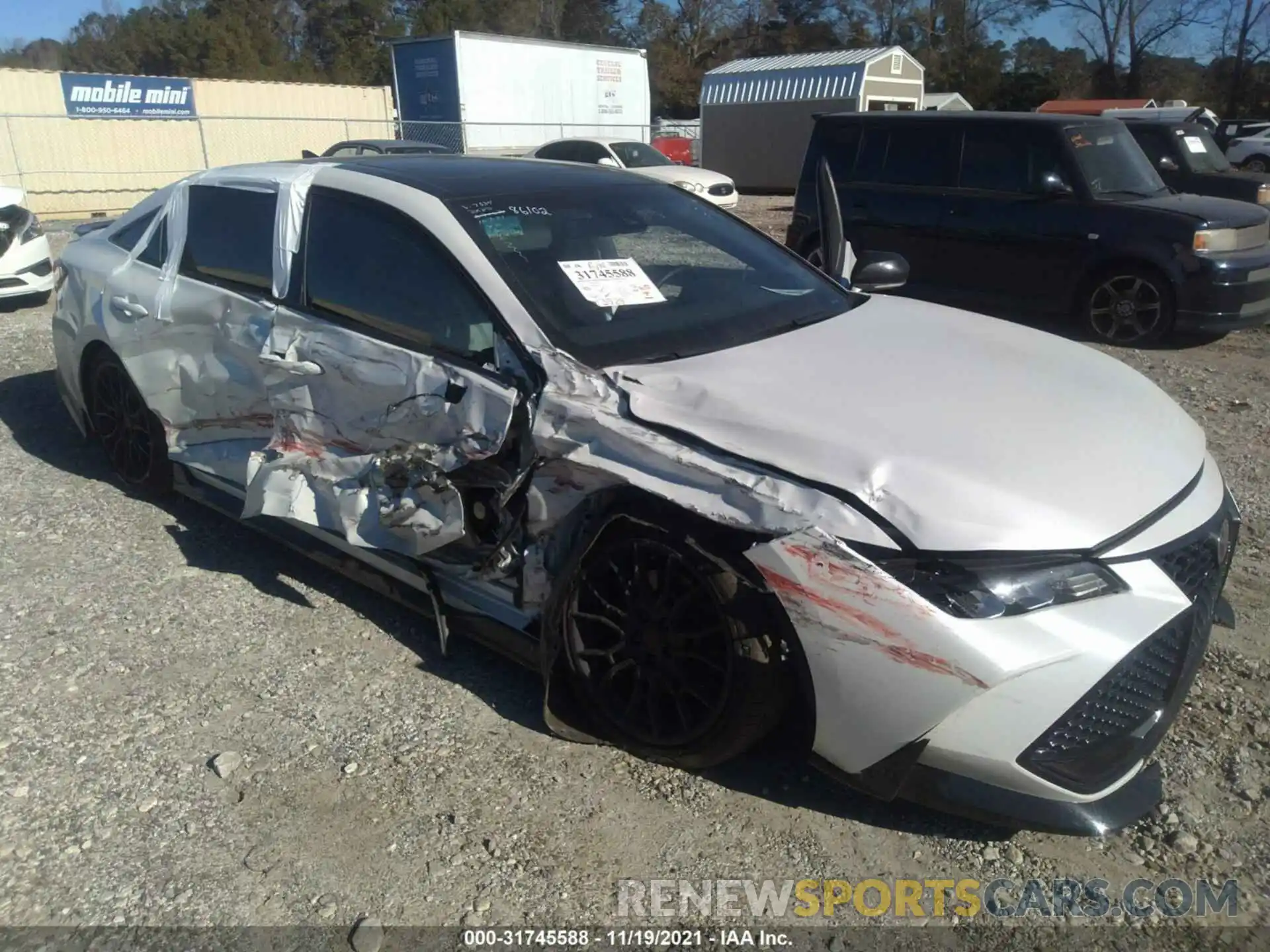 1 Photograph of a damaged car 4T1FZ1FB2MU067384 TOYOTA AVALON 2021