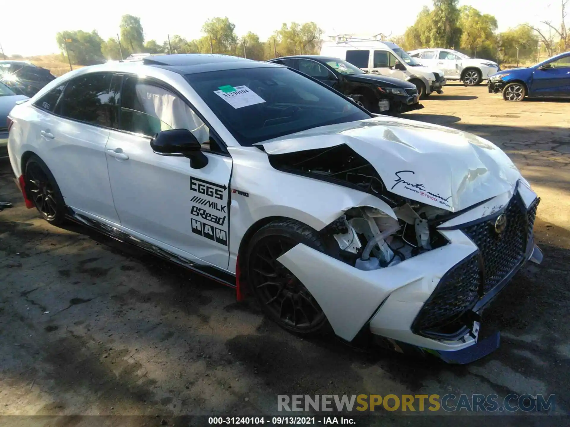 1 Photograph of a damaged car 4T1FZ1FB3MU059374 TOYOTA AVALON 2021