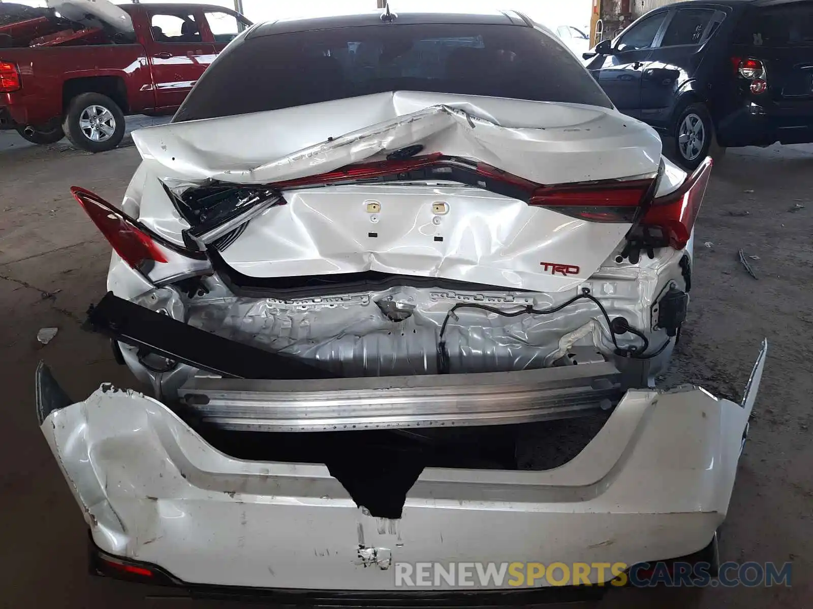 9 Photograph of a damaged car 4T1FZ1FB4MU065765 TOYOTA AVALON 2021