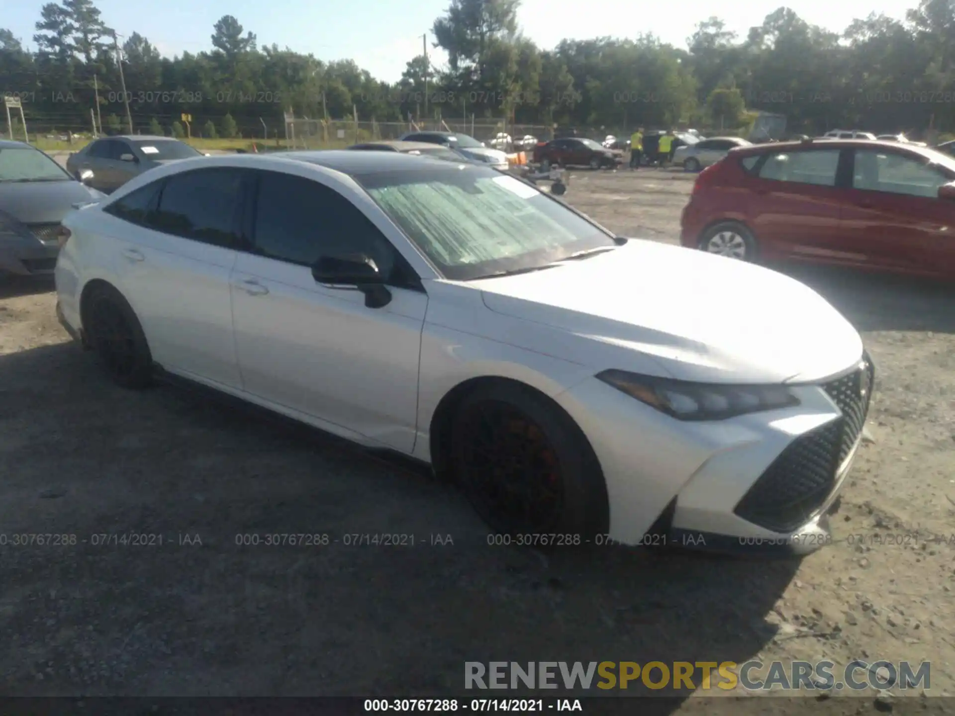 1 Photograph of a damaged car 4T1FZ1FB8MU060097 TOYOTA AVALON 2021