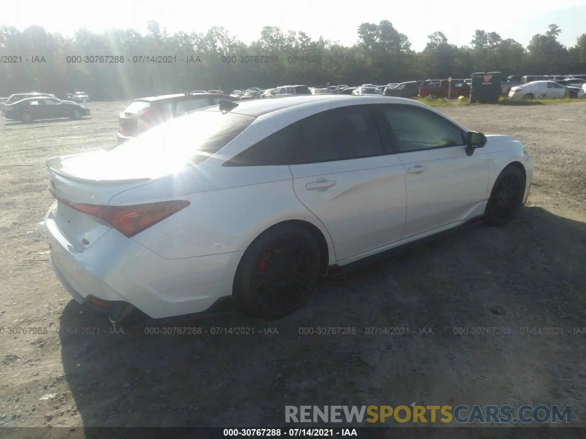 4 Photograph of a damaged car 4T1FZ1FB8MU060097 TOYOTA AVALON 2021