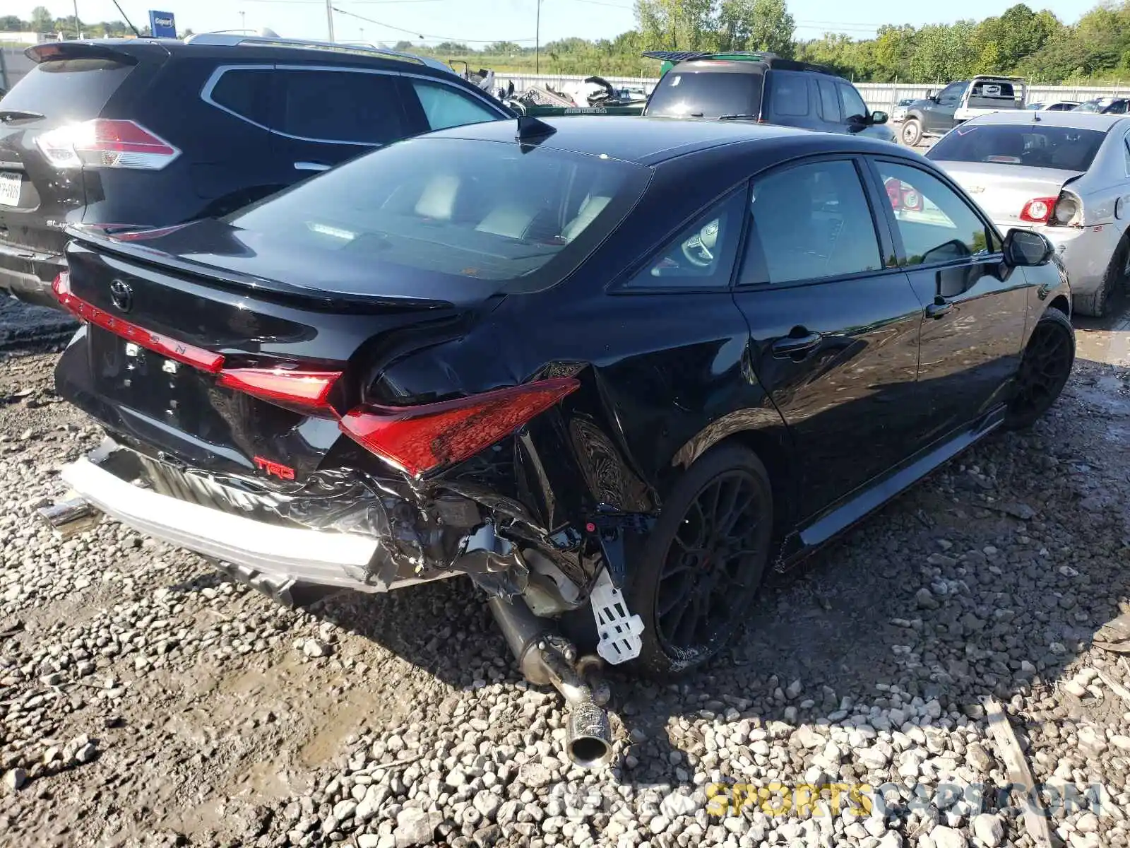 4 Photograph of a damaged car 4T1FZ1FB8MU069320 TOYOTA AVALON 2021