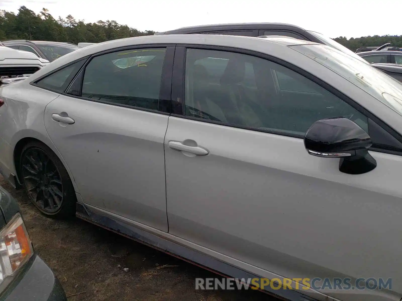 9 Photograph of a damaged car 4T1FZ1FBXMU065608 TOYOTA AVALON 2021