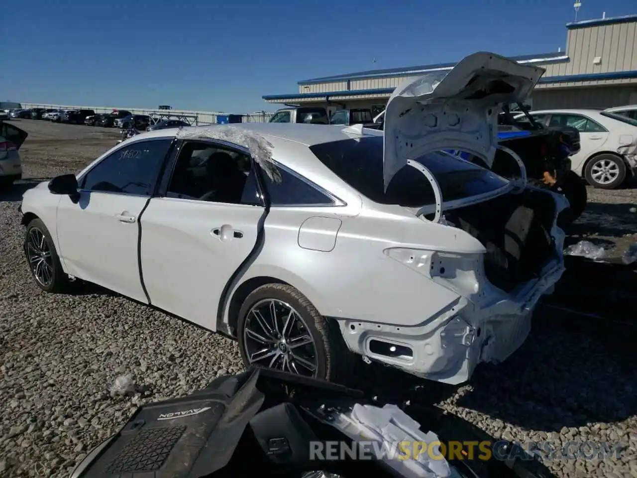 3 Photograph of a damaged car 4T1HZ1FB2MU058001 TOYOTA AVALON 2021