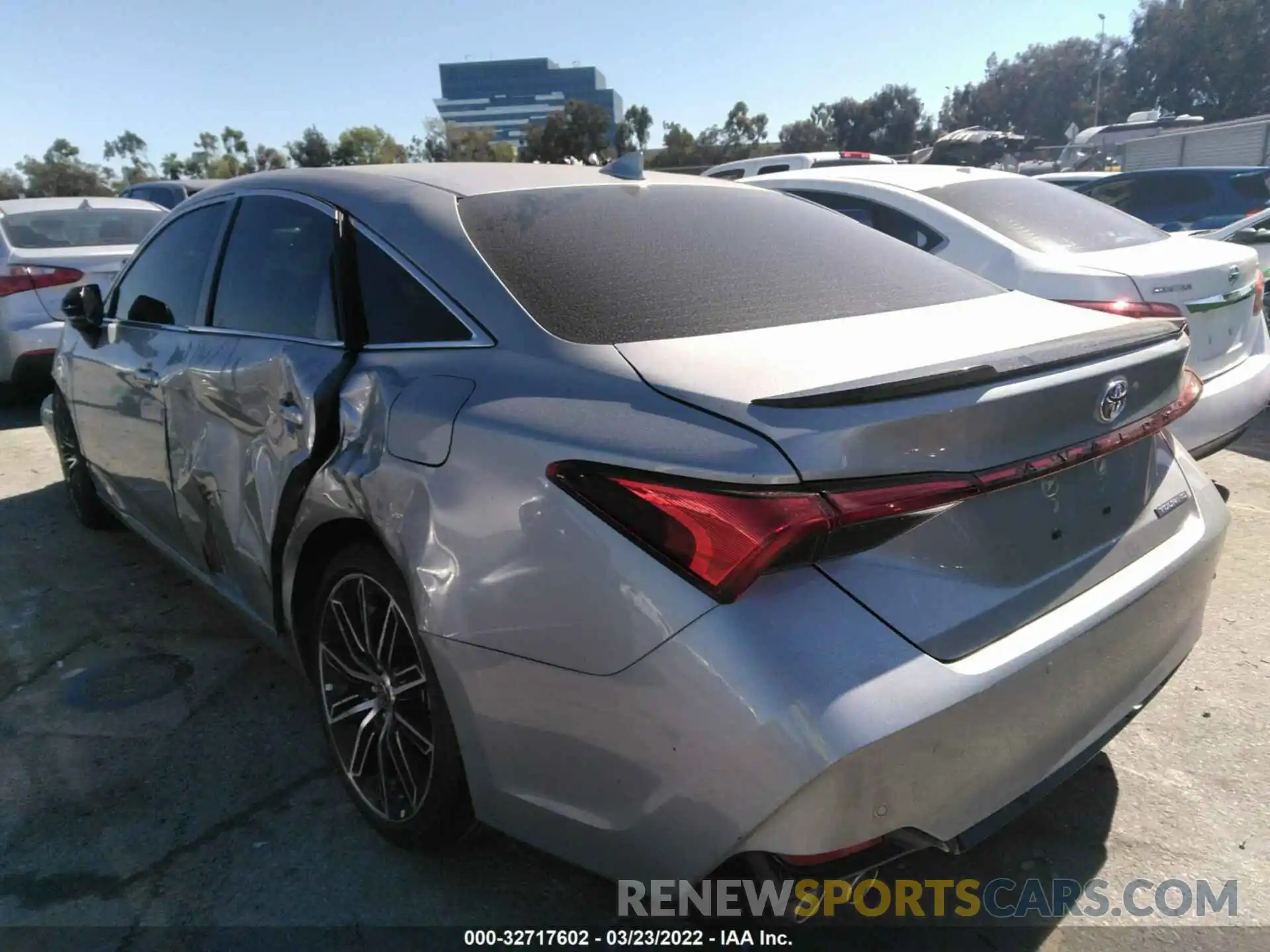 3 Photograph of a damaged car 4T1HZ1FBXMU069134 TOYOTA AVALON 2021