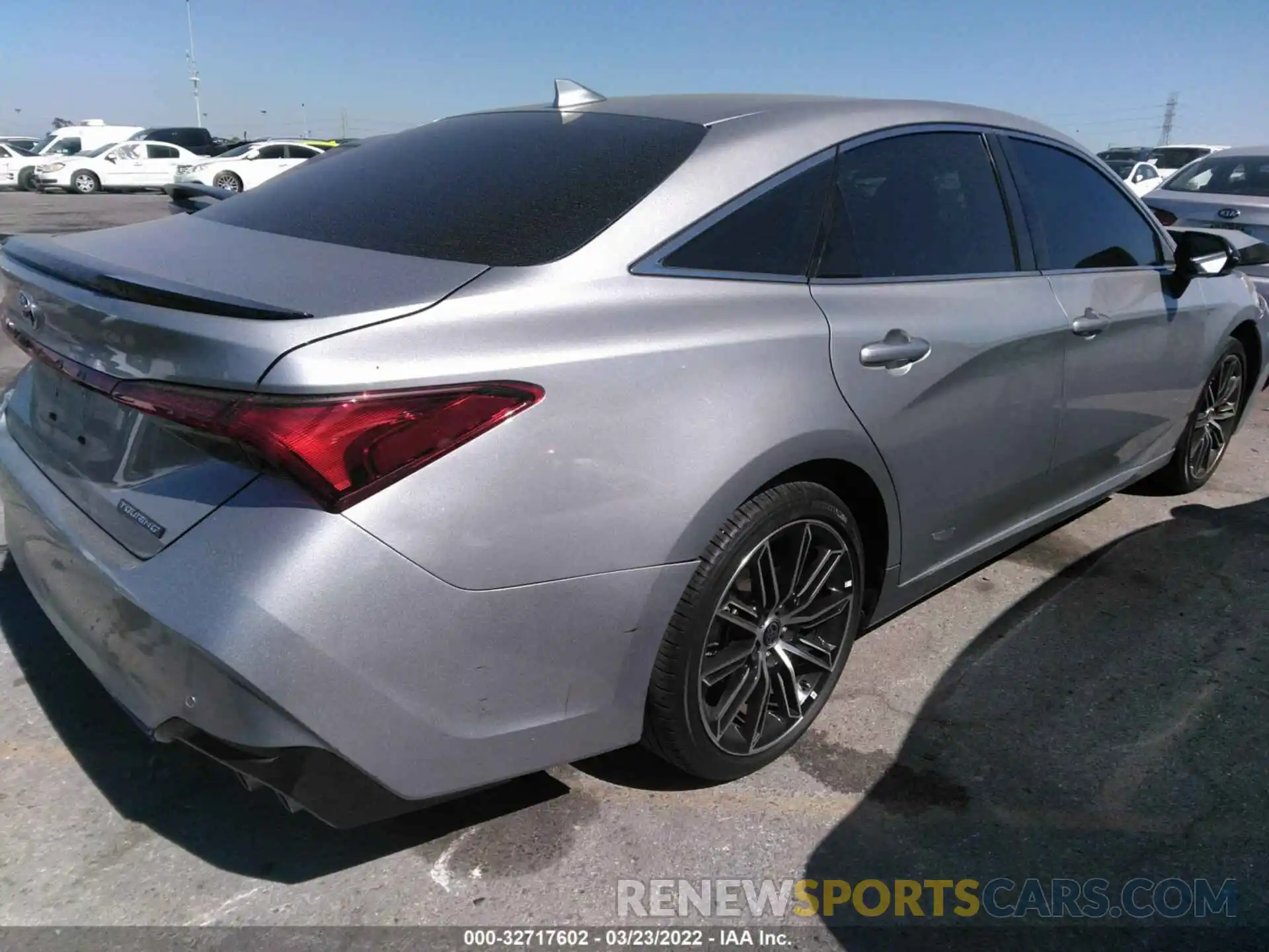 4 Photograph of a damaged car 4T1HZ1FBXMU069134 TOYOTA AVALON 2021