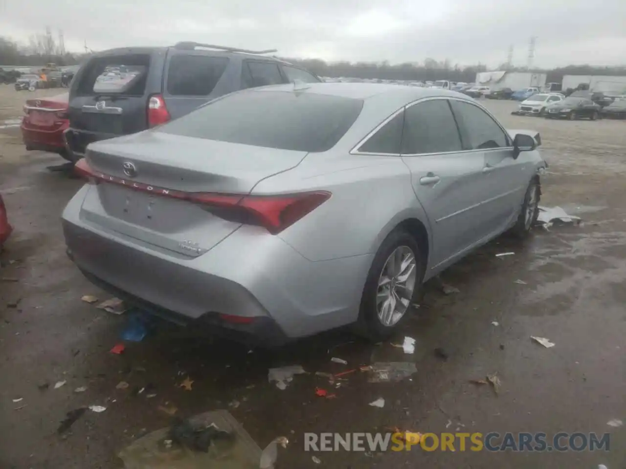 4 Photograph of a damaged car 4T1JA1AB0MU002235 TOYOTA AVALON 2021