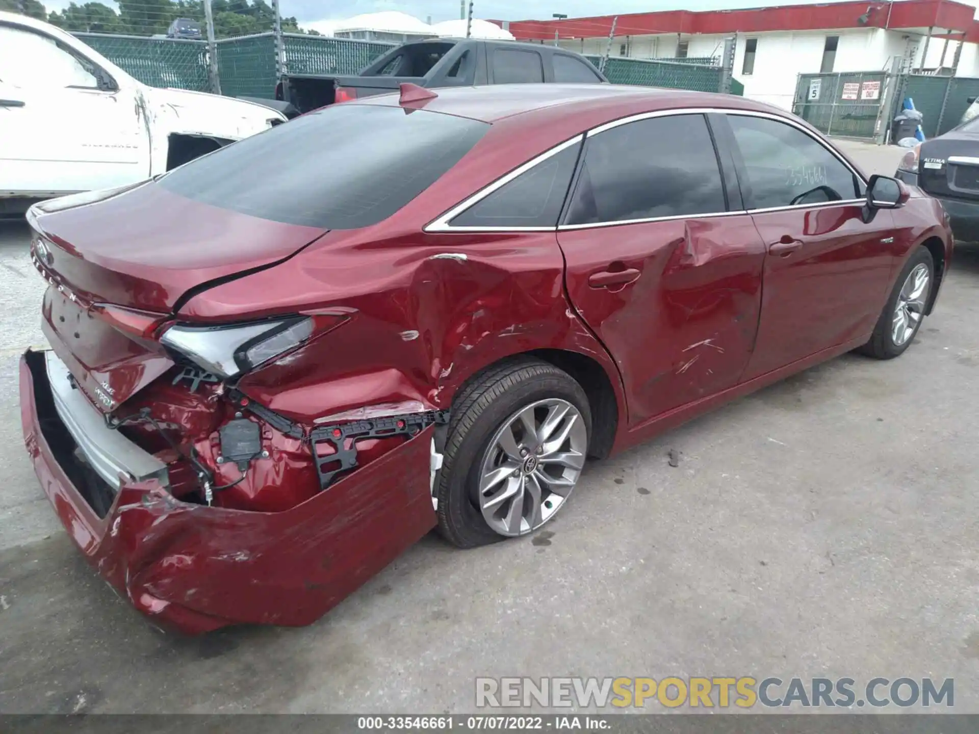 4 Photograph of a damaged car 4T1JA1AB2MU002172 TOYOTA AVALON 2021