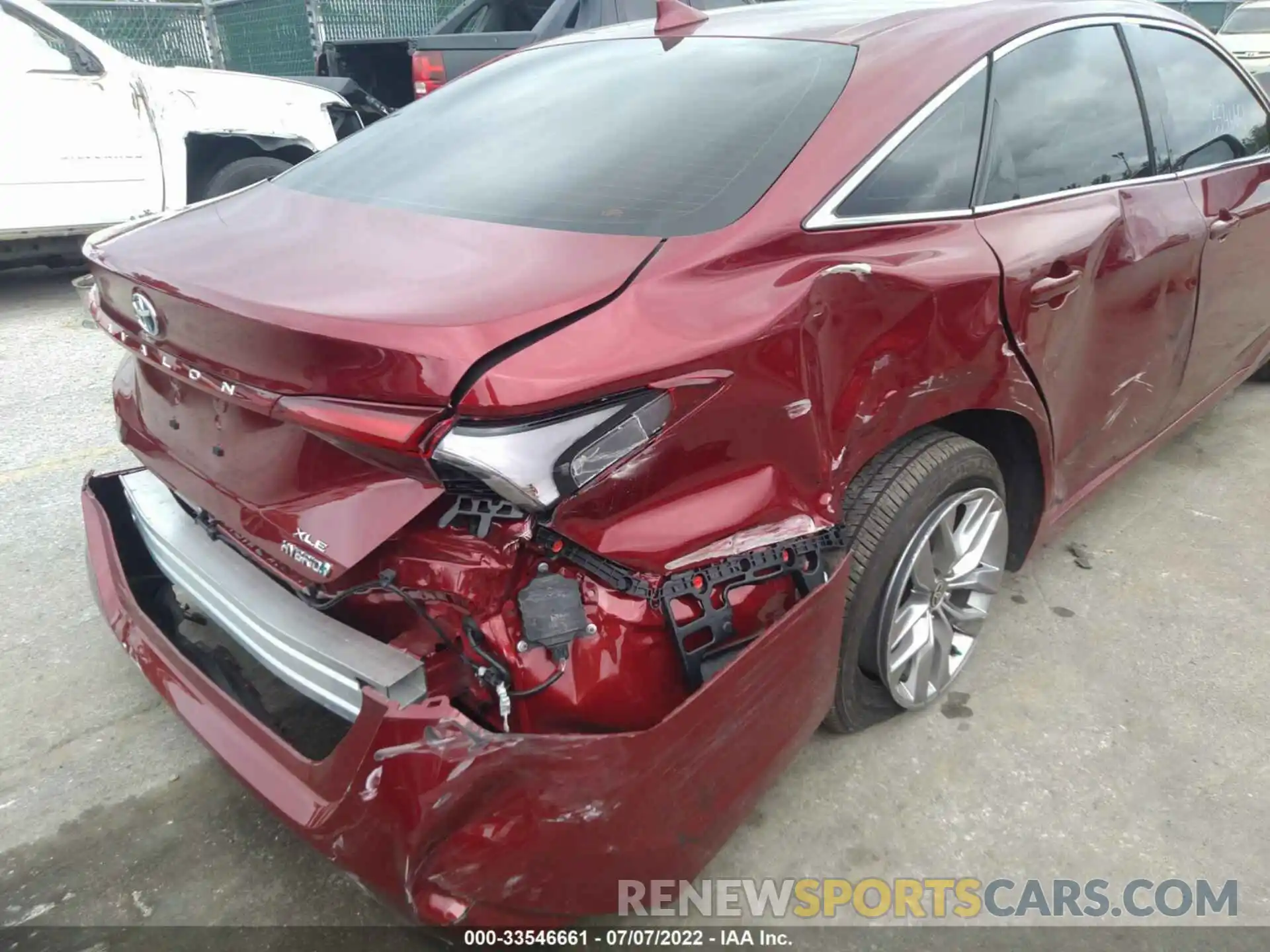 6 Photograph of a damaged car 4T1JA1AB2MU002172 TOYOTA AVALON 2021