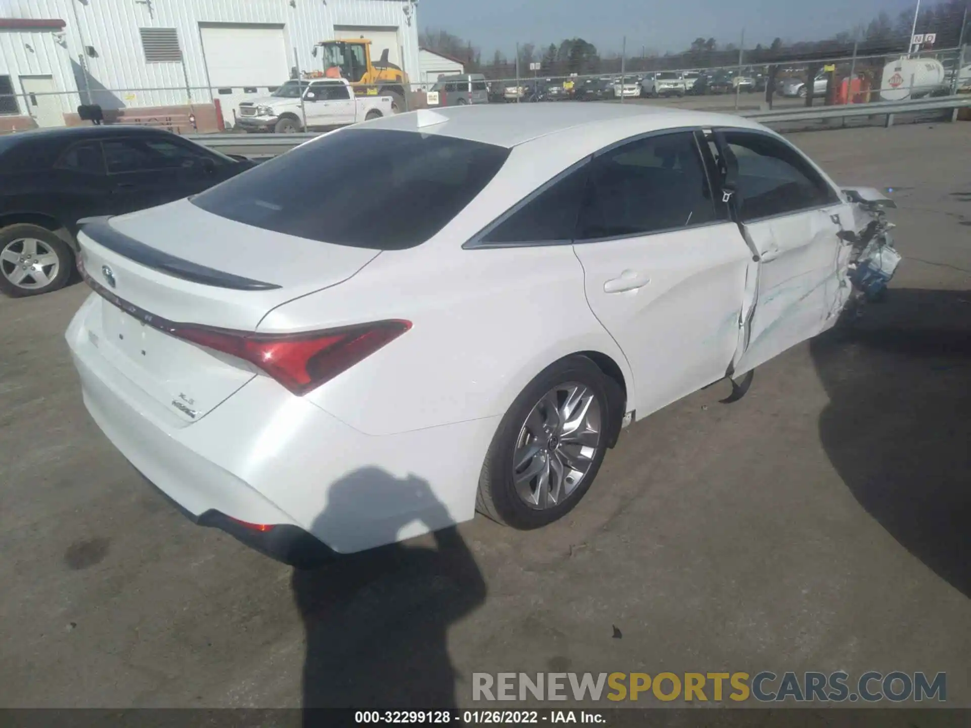 4 Photograph of a damaged car 4T1JA1AB7MU002362 TOYOTA AVALON 2021