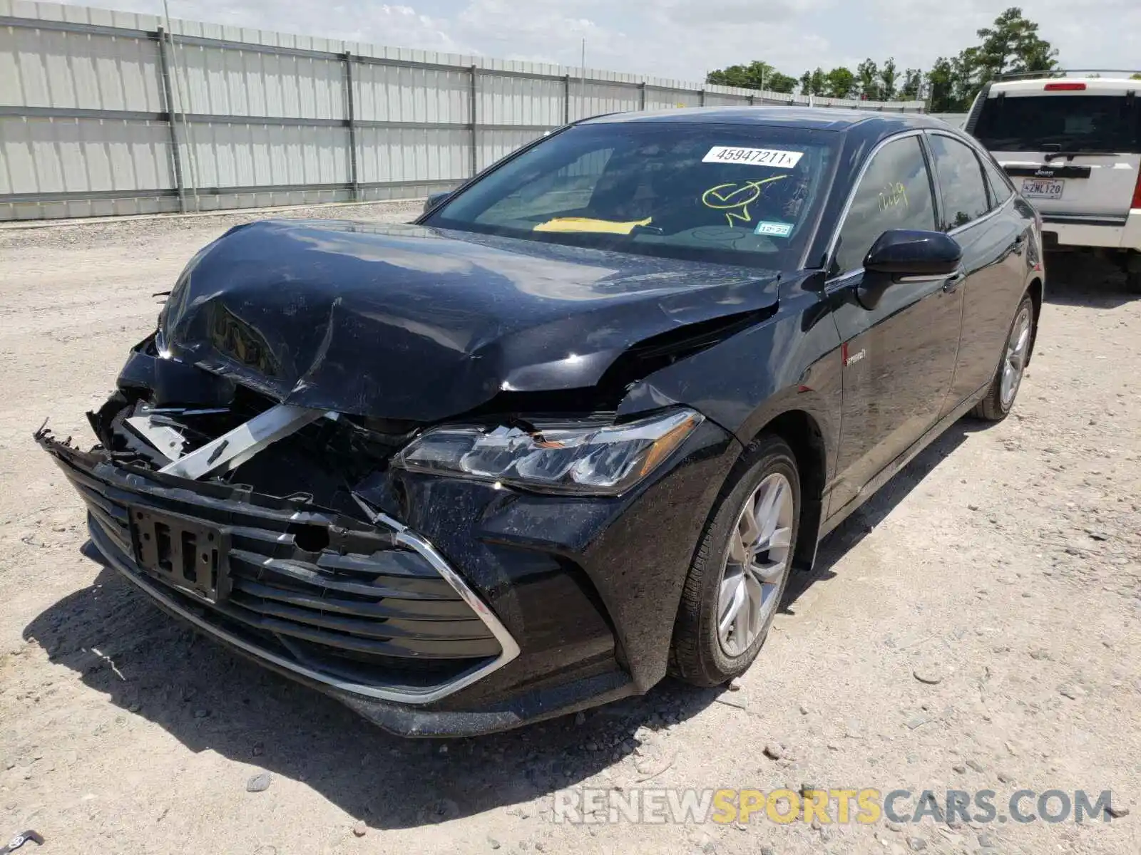 2 Photograph of a damaged car 4T1JA1ABXMU003182 TOYOTA AVALON 2021