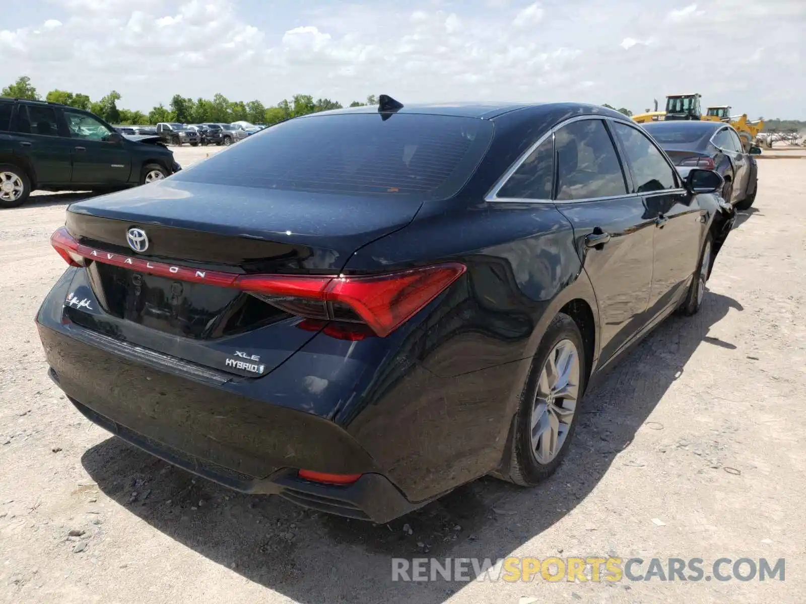 4 Photograph of a damaged car 4T1JA1ABXMU003182 TOYOTA AVALON 2021