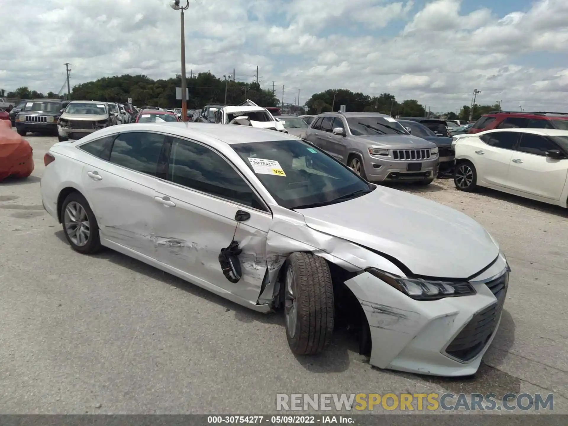 1 Photograph of a damaged car 4T1JZ1FB1MU056614 TOYOTA AVALON 2021