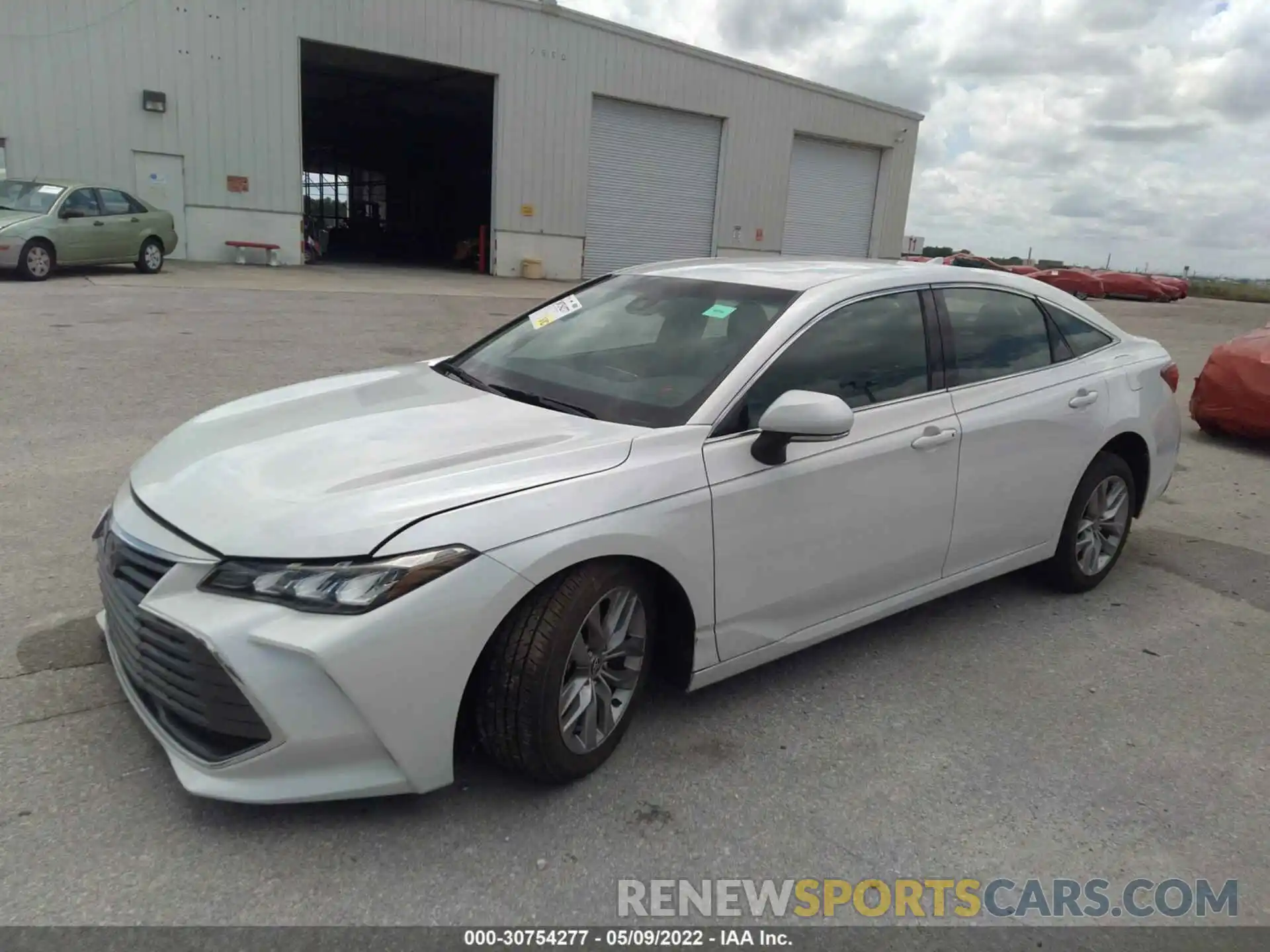 2 Photograph of a damaged car 4T1JZ1FB1MU056614 TOYOTA AVALON 2021