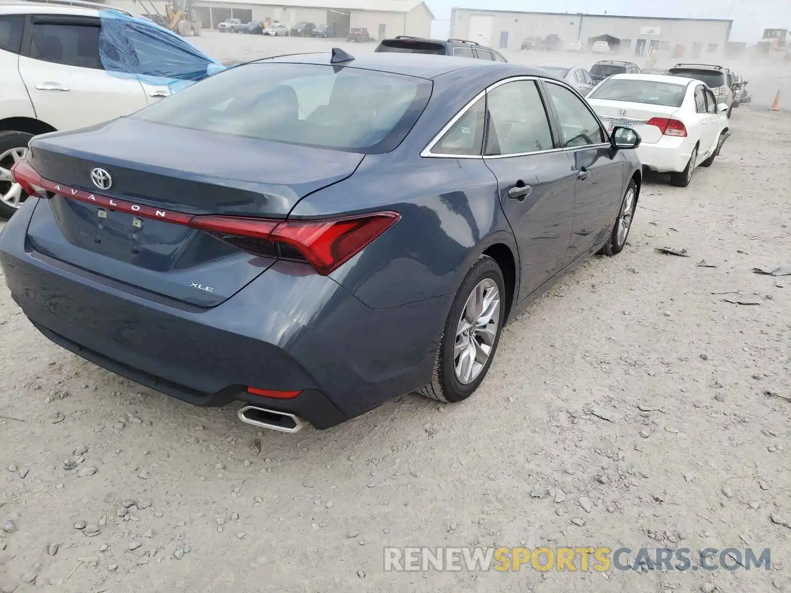 4 Photograph of a damaged car 4T1JZ1FB3MU066996 TOYOTA AVALON 2021