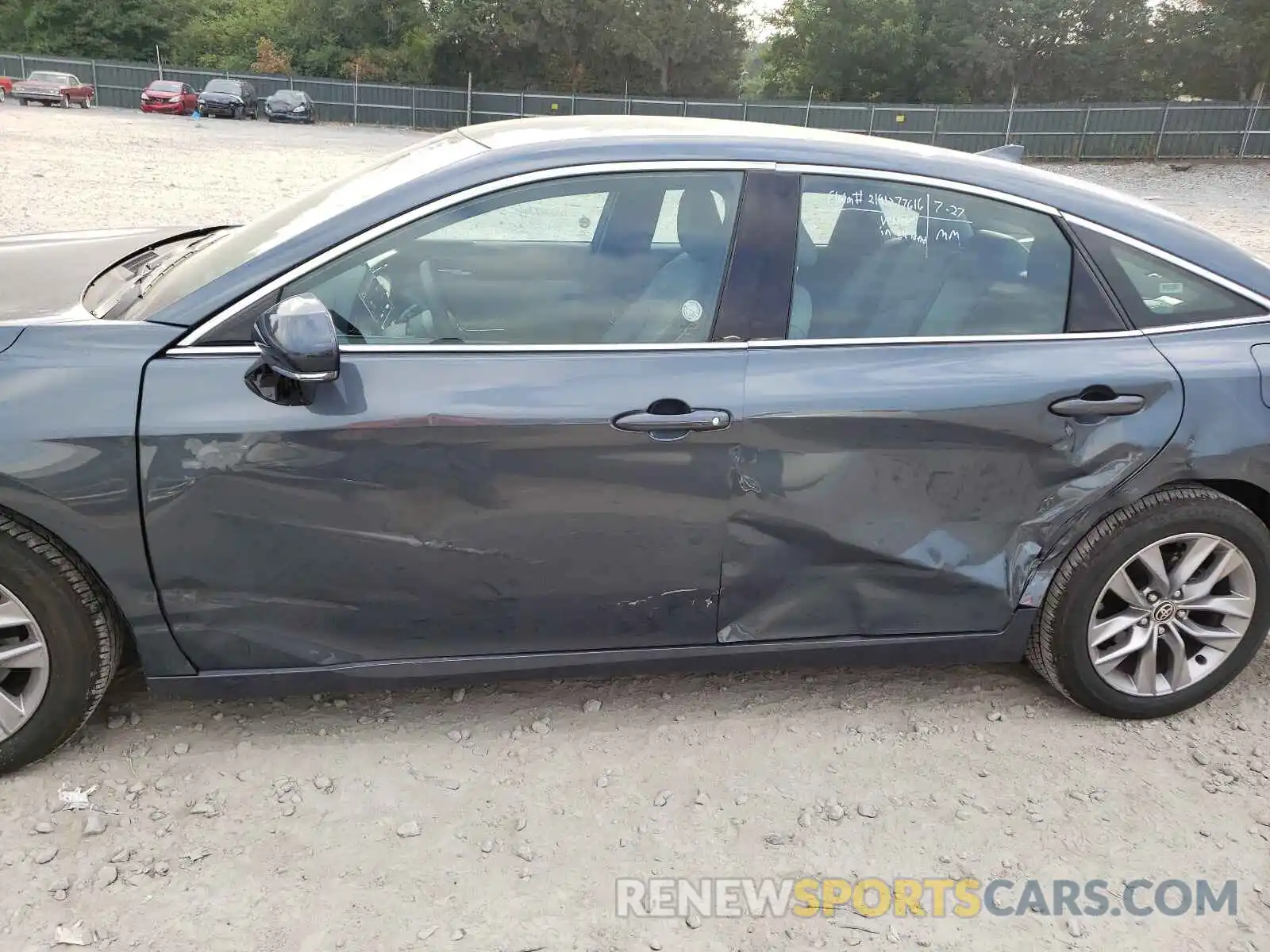 9 Photograph of a damaged car 4T1JZ1FB3MU066996 TOYOTA AVALON 2021