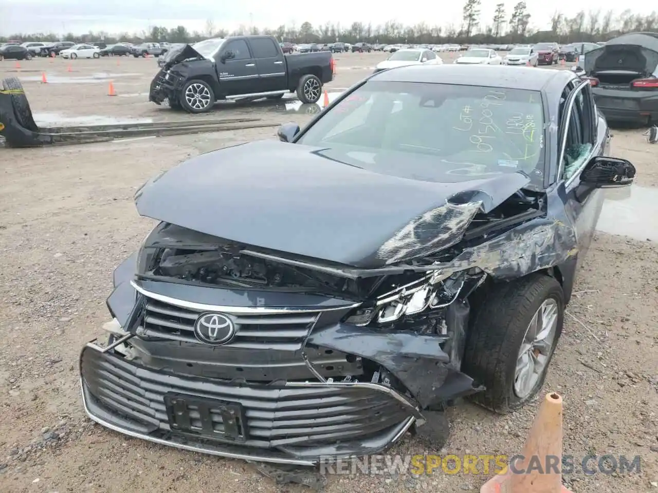 9 Photograph of a damaged car 4T1JZ1FB5MU064120 TOYOTA AVALON 2021