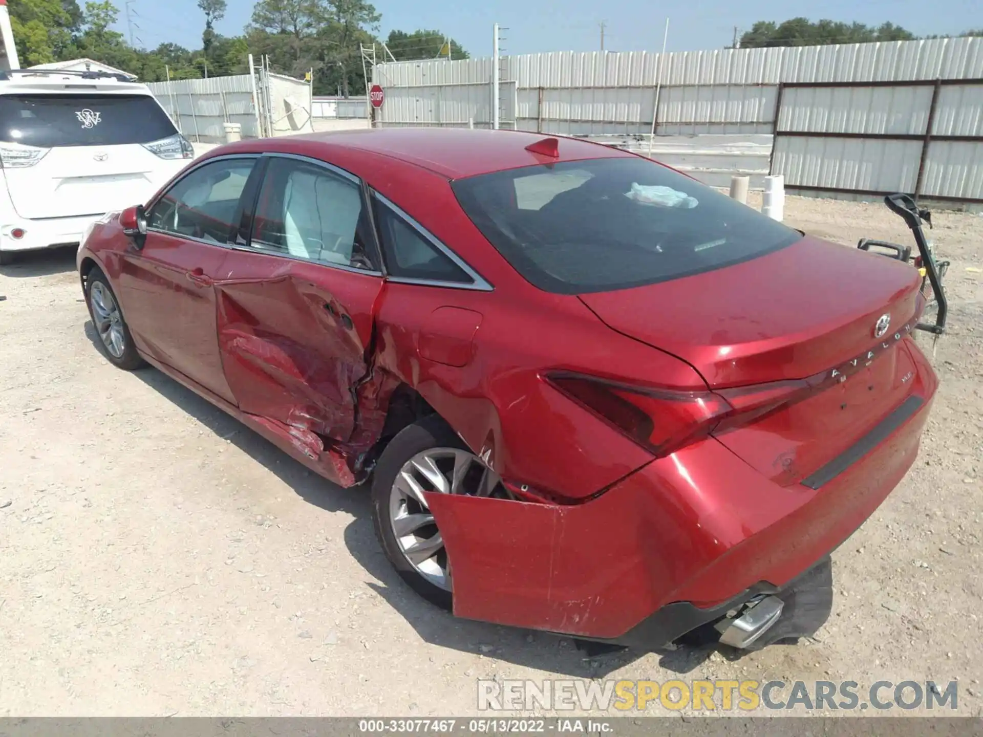 3 Photograph of a damaged car 4T1JZ1FB5MU070340 TOYOTA AVALON 2021