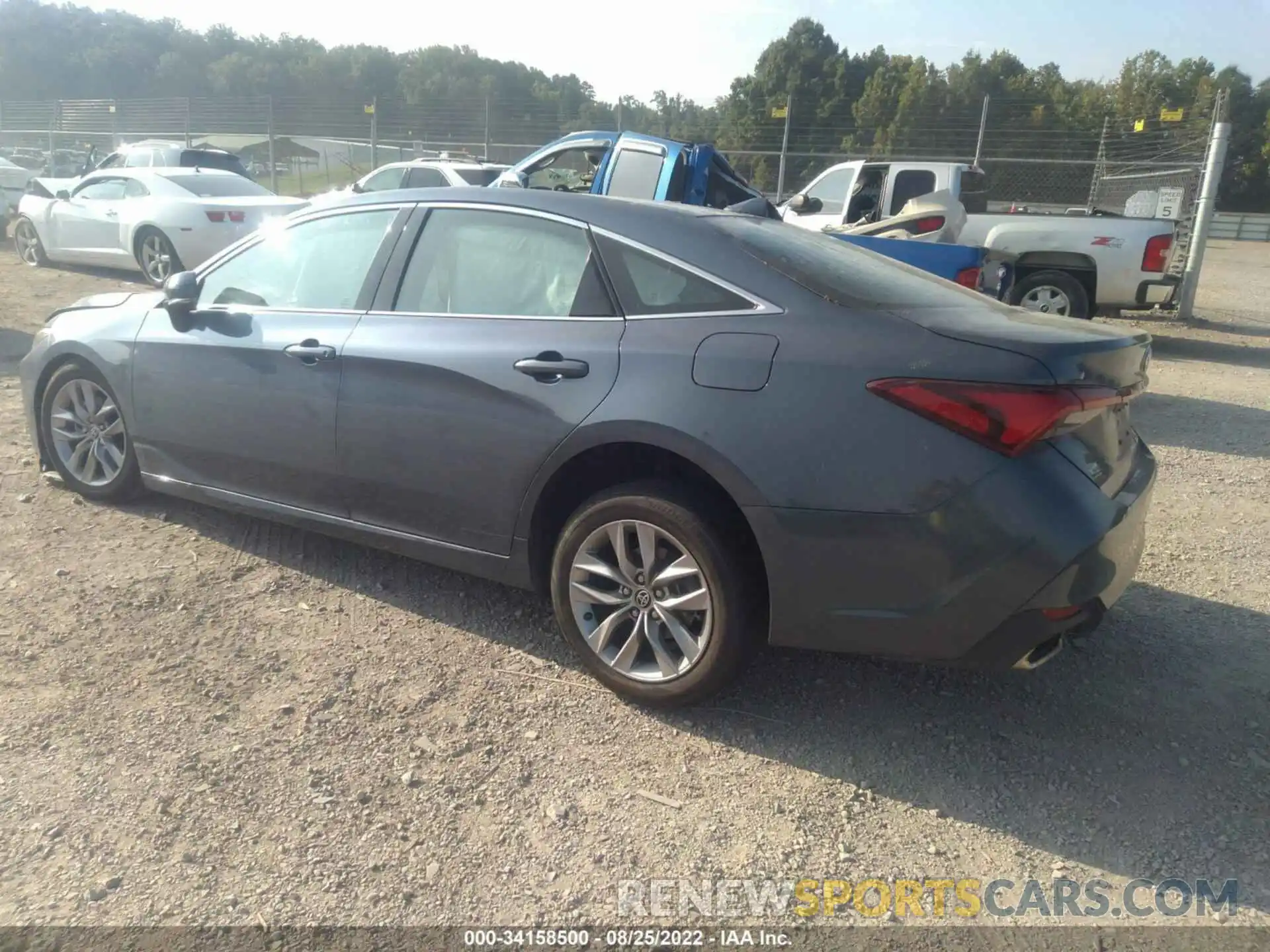 3 Photograph of a damaged car 4T1JZ1FB6MU058696 TOYOTA AVALON 2021