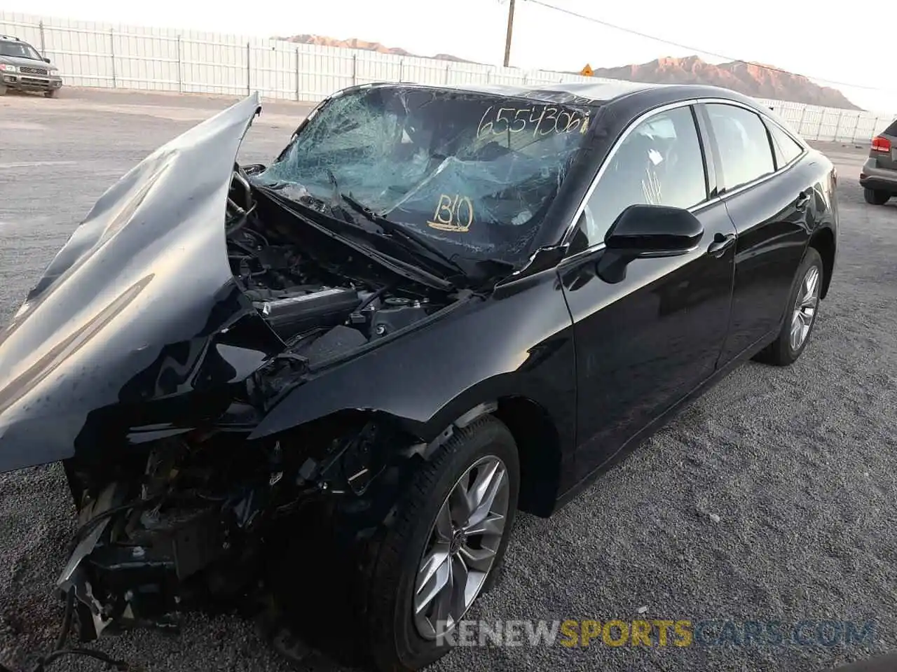 2 Photograph of a damaged car 4T1JZ1FB8MU065116 TOYOTA AVALON 2021