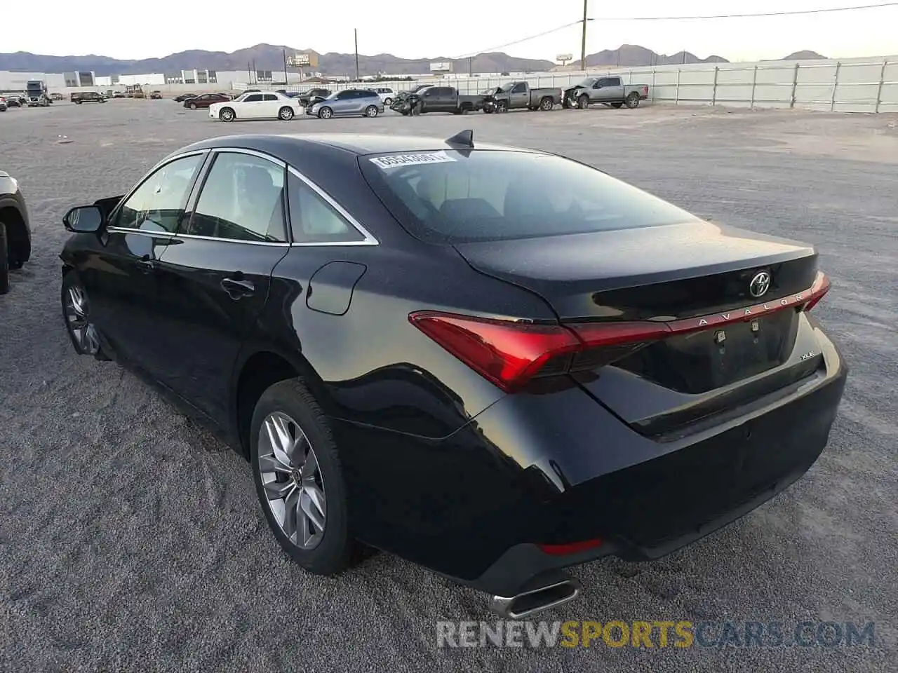 3 Photograph of a damaged car 4T1JZ1FB8MU065116 TOYOTA AVALON 2021