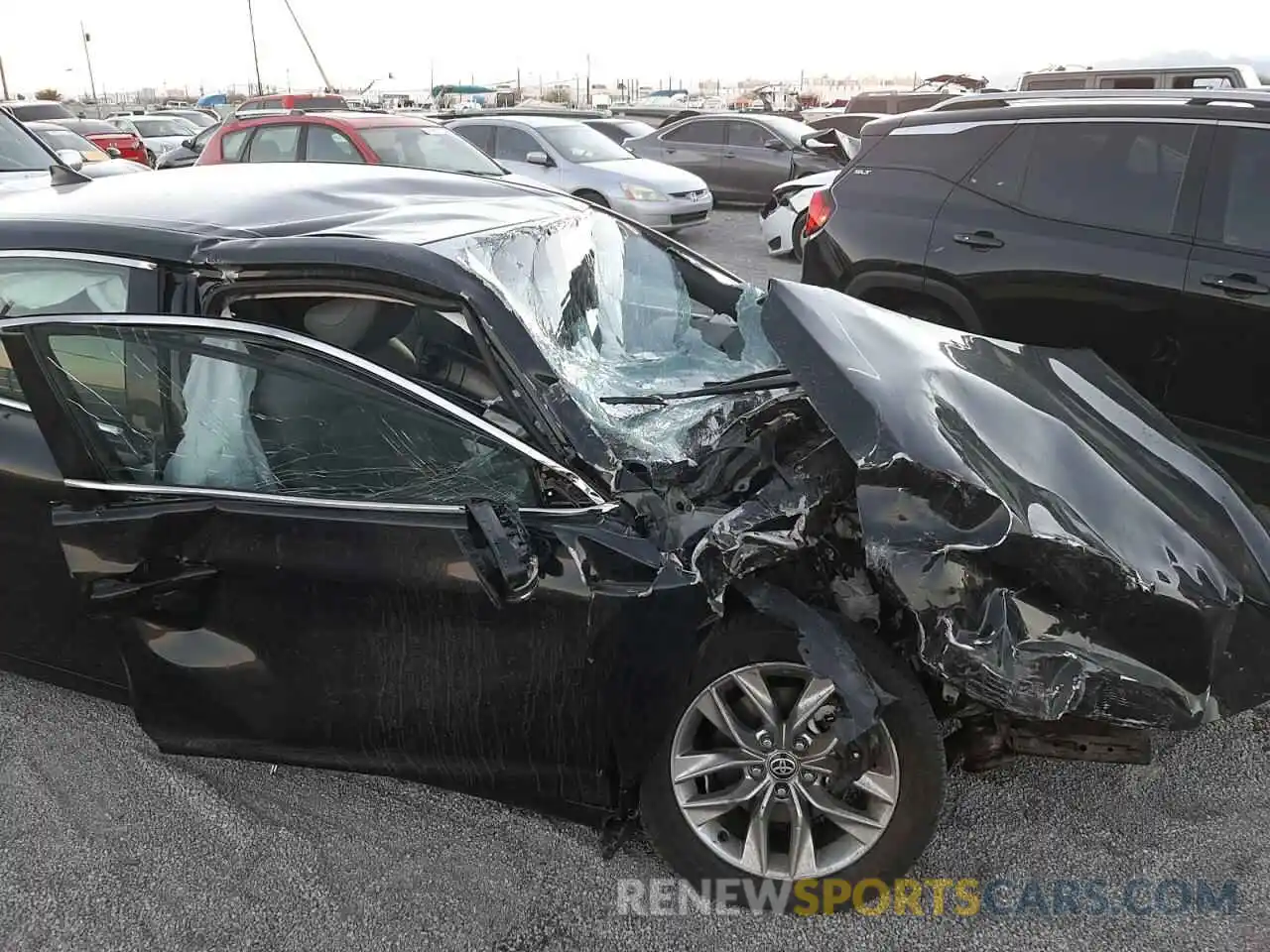 9 Photograph of a damaged car 4T1JZ1FB8MU065116 TOYOTA AVALON 2021