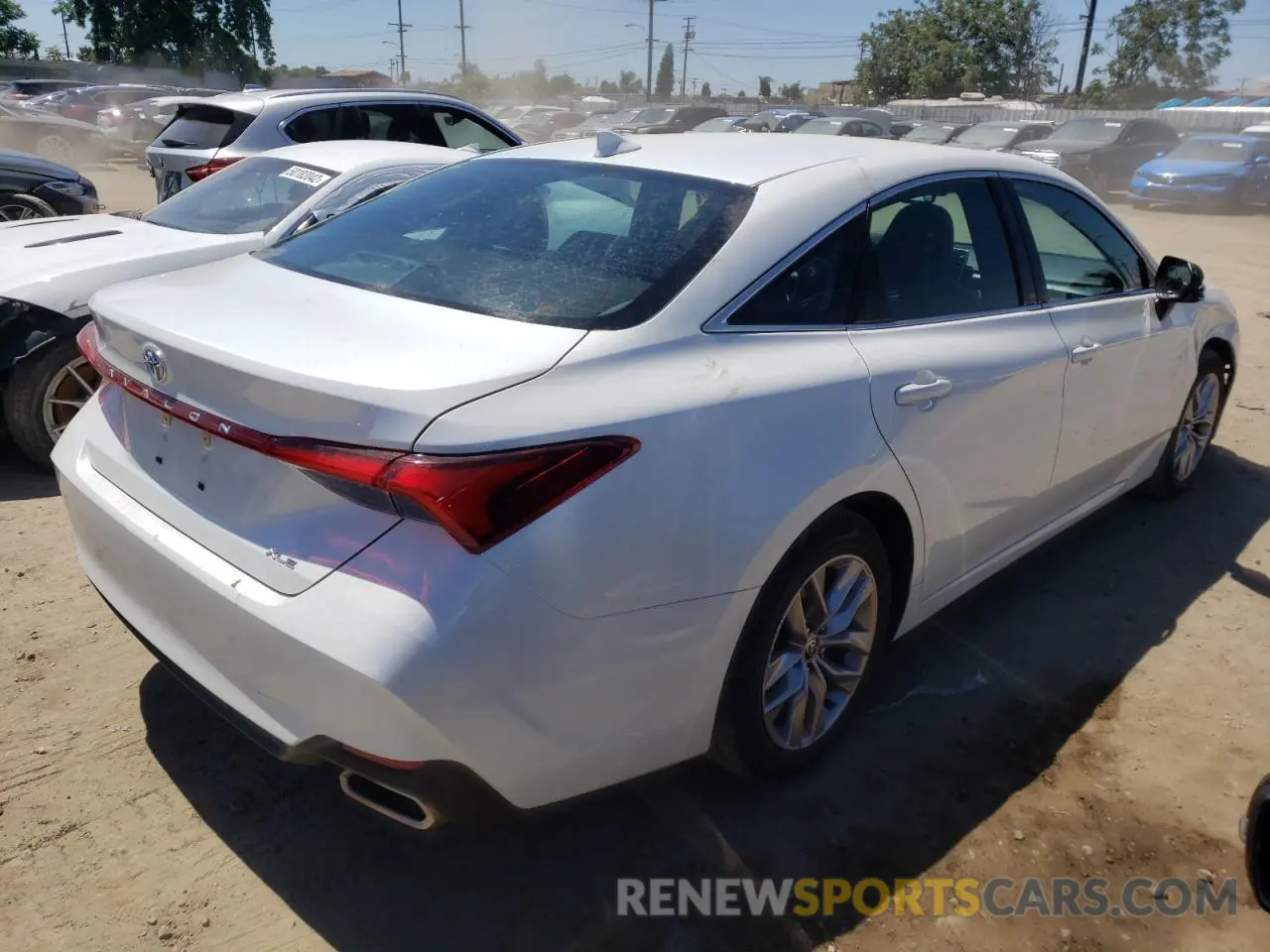 4 Photograph of a damaged car 4T1JZ1FB9MU064234 TOYOTA AVALON 2021