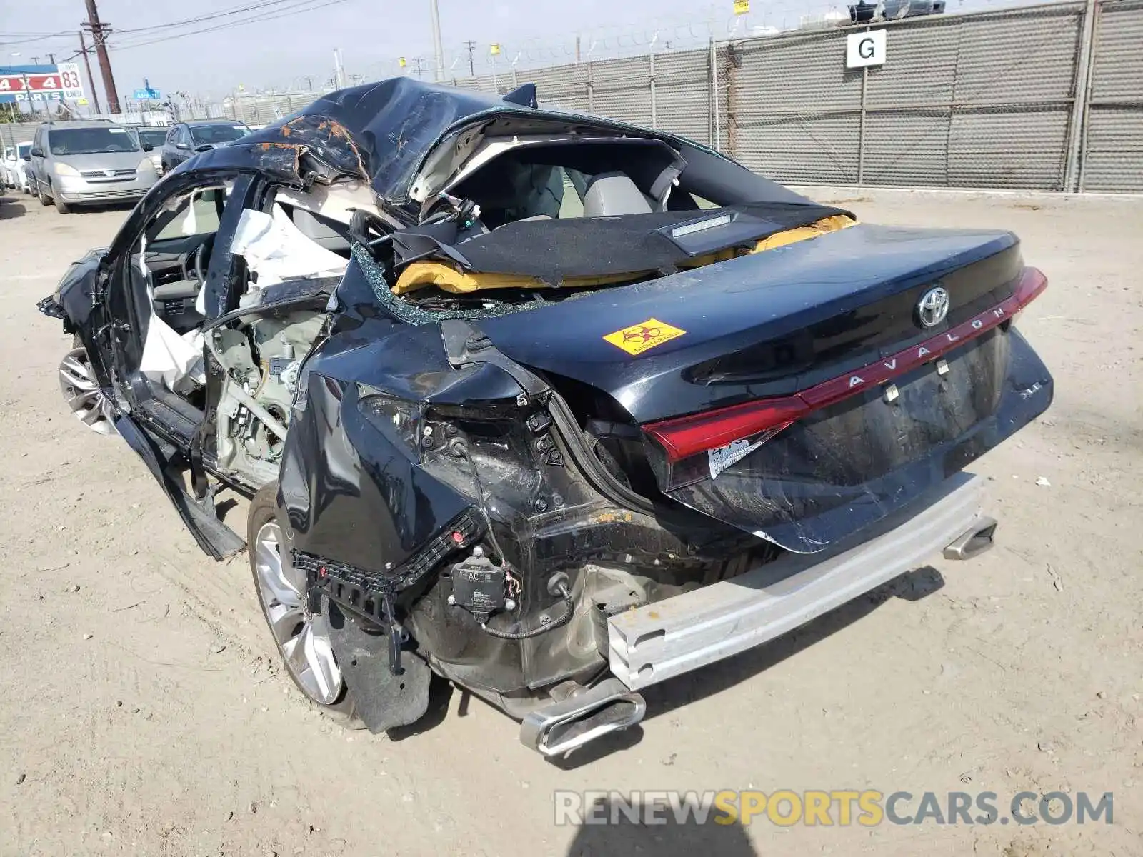 3 Photograph of a damaged car 4T1JZ1FBXMU064162 TOYOTA AVALON 2021