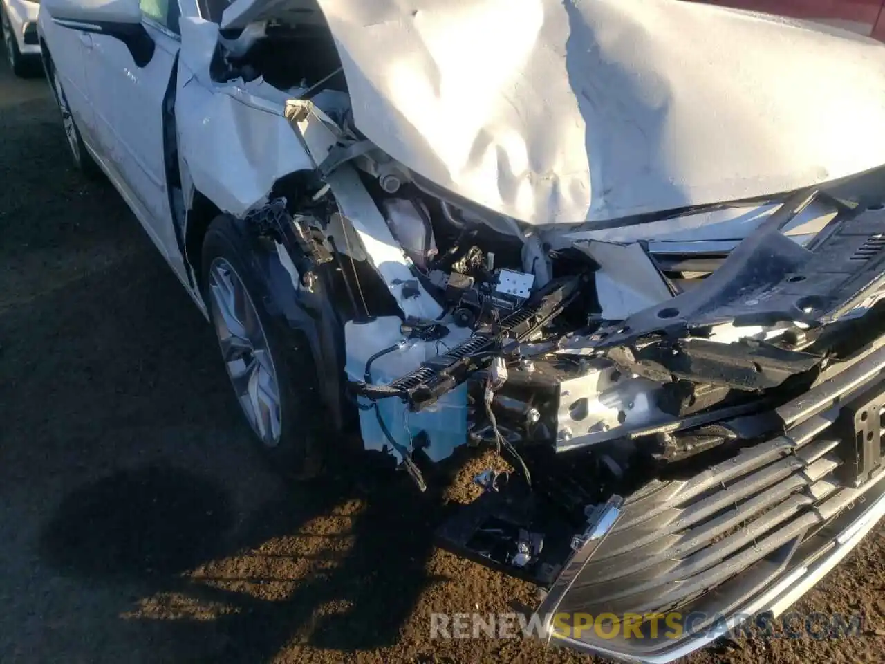 9 Photograph of a damaged car 4T1LB1BB8MU001306 TOYOTA AVALON 2021