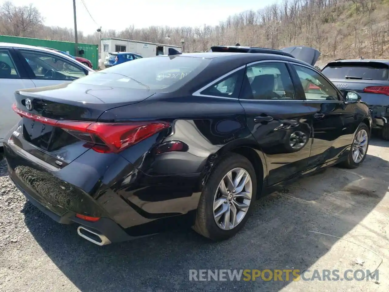 4 Photograph of a damaged car 4T1LB1BB8MU002018 TOYOTA AVALON 2021