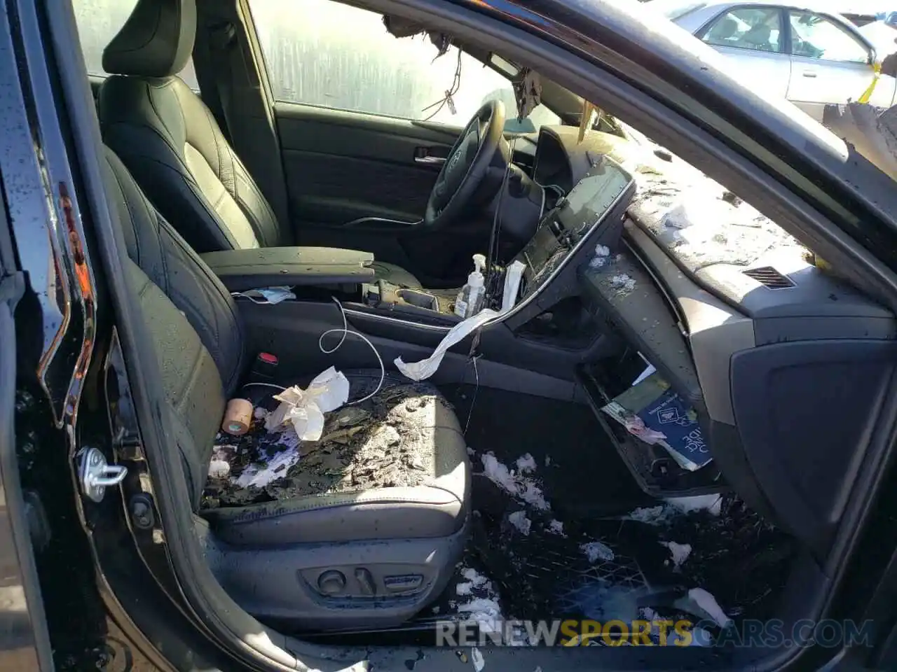 5 Photograph of a damaged car 4T1MB1BB4MU001887 TOYOTA AVALON 2021