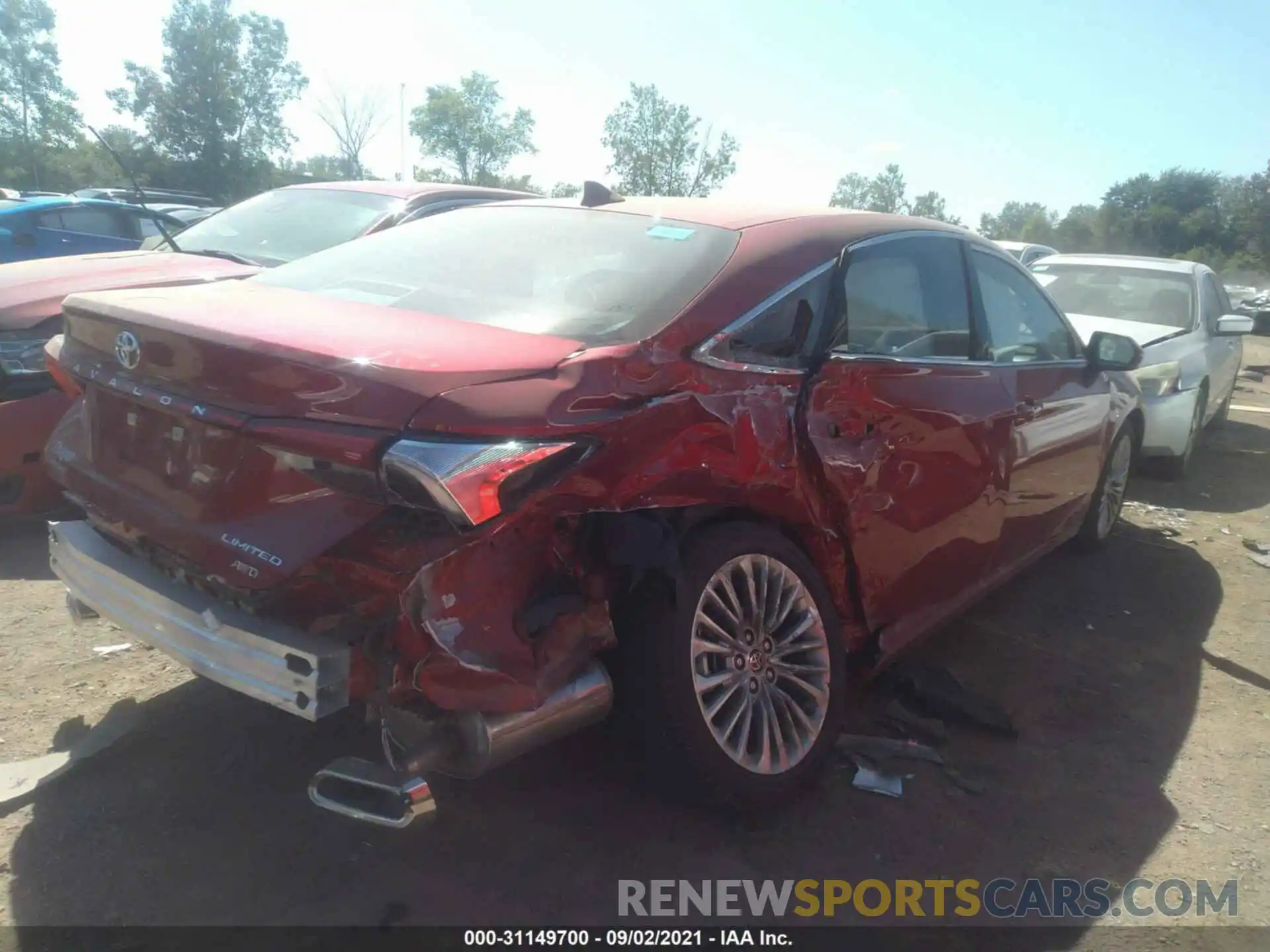 4 Photograph of a damaged car 4T1NB1BB1MU001351 TOYOTA AVALON 2021