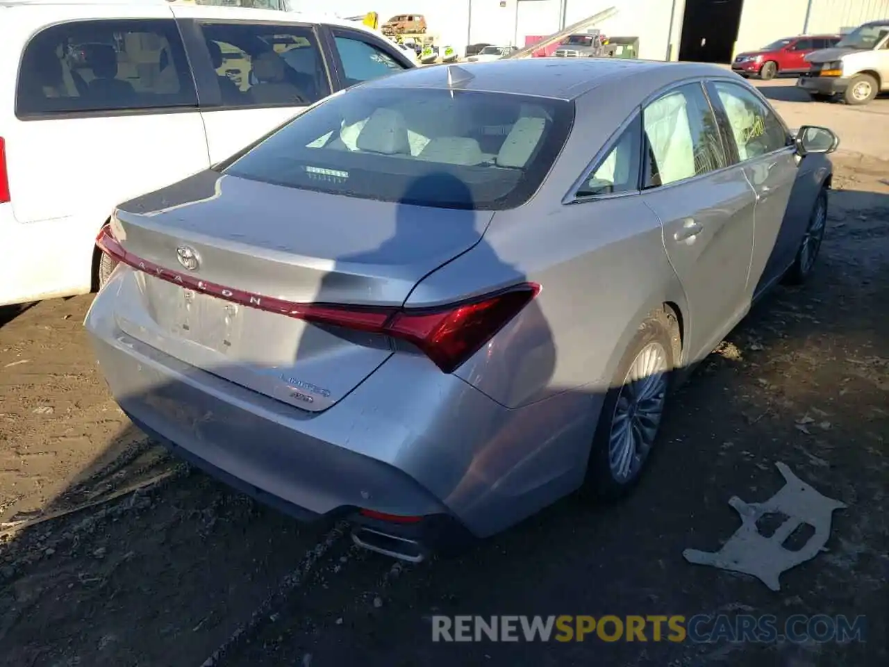 4 Photograph of a damaged car 4T1NB1BB5MU002468 TOYOTA AVALON 2021