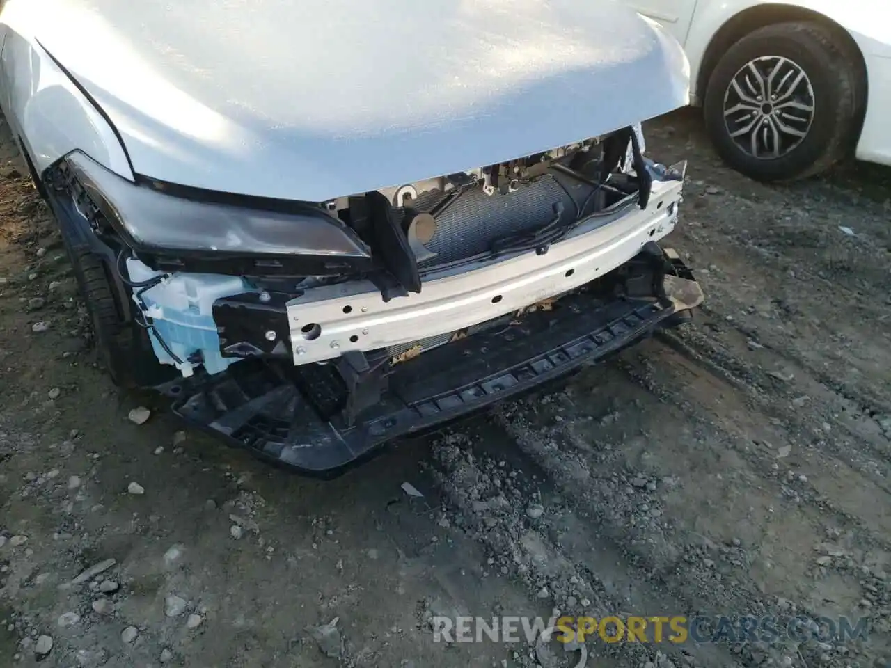 9 Photograph of a damaged car 4T1NB1BB5MU002468 TOYOTA AVALON 2021